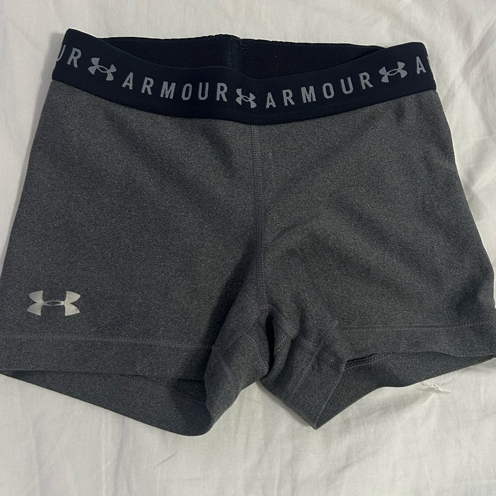 Women’s Under Armour Spandex shorts
